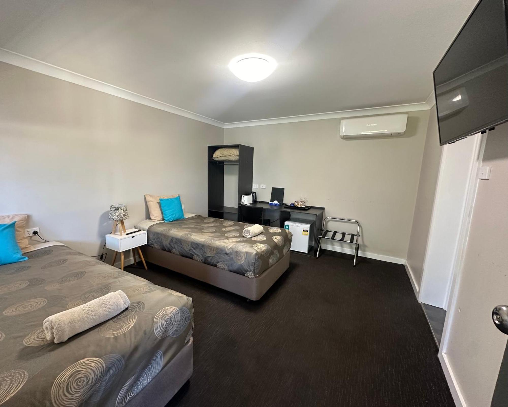 Copper City Motel Cobar Exteriör bild