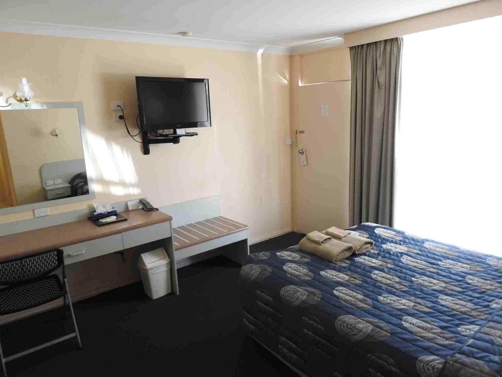Copper City Motel Cobar Exteriör bild