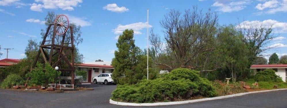 Copper City Motel Cobar Exteriör bild
