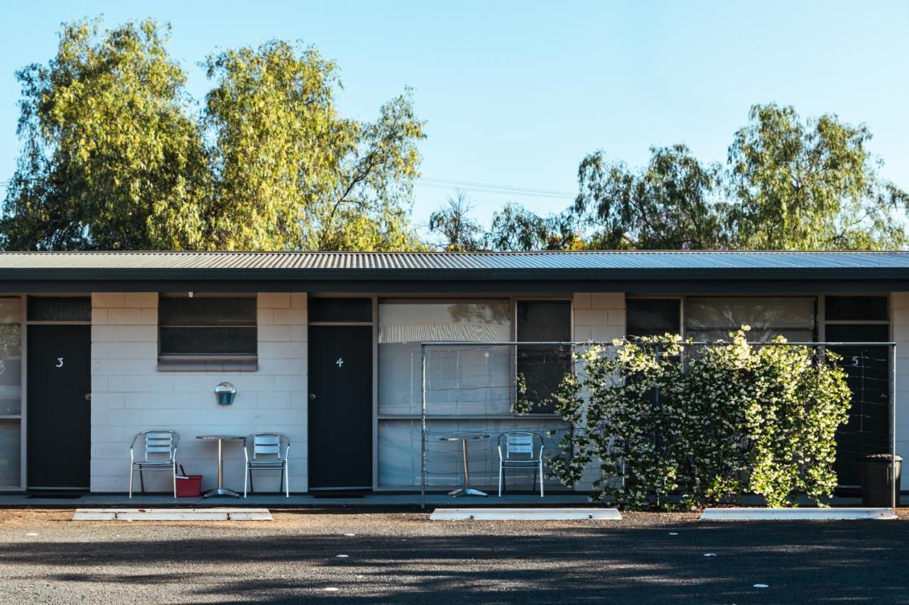 Copper City Motel Cobar Exteriör bild