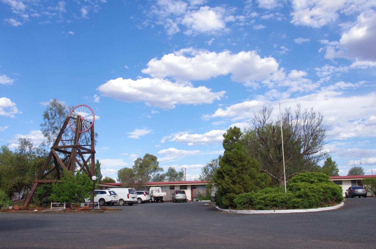 Copper City Motel Cobar Exteriör bild